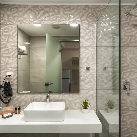 Iris & Rhea Junior Daire Tsilivi (Zakynthos)