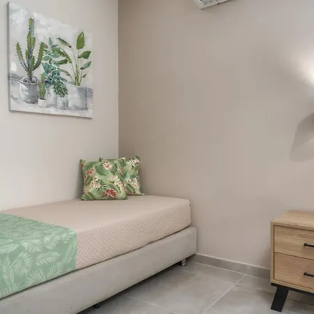 Iris & Rhea Junior Daire *